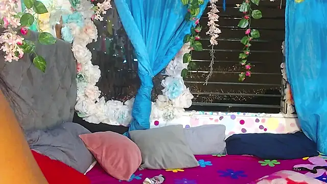 Karly coffe online show from 5, 10, 2025