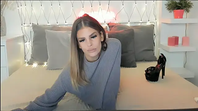 Snapshot of CassyCain chatting on 9, 1, 2025 CassyCain online show from 9, 1, 2025