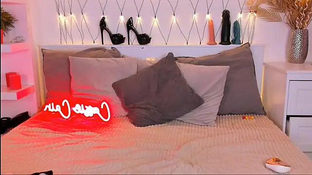 Snapshot of CassyCain chatting on 7, 2, 2026 CassyCain online show from 7, 2, 2026