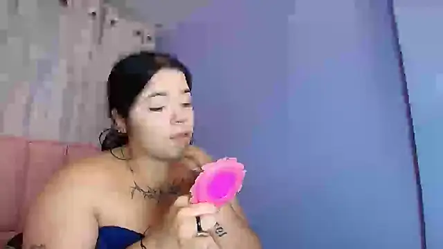 Snapshot of rose_barbara chatting on 14, 12, 2024 rose barbara online show from 14, 12, 2024