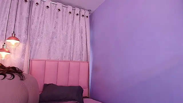 Snapshot of rose_barbara chatting on 13, 3, 2025 rose barbara online show from 13, 3, 2025