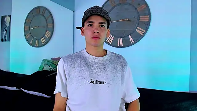 Mike 0233  online show from 13, 12, 2024