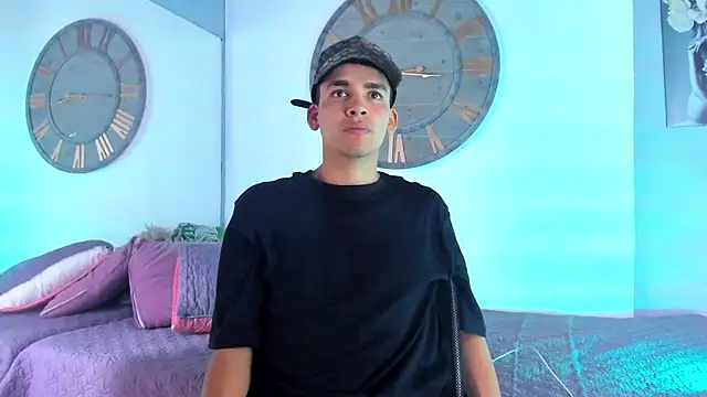 Mike 0233  online show from 17, 12, 2024