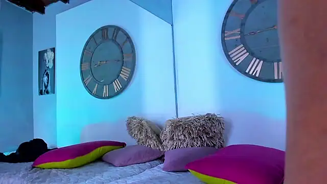 Mike 0233  online show from 21, 12, 2024