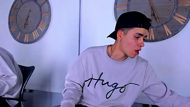 Mike 0233  online show from 10, 1, 2025