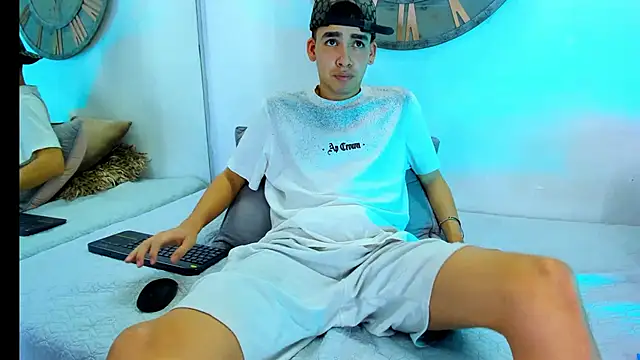 Mike 0233  online show from 6, 2, 2025