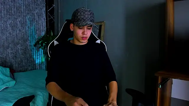 Mike 0233  online show from 23, 3, 2025