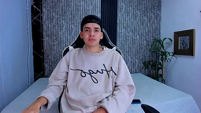 Mike 0233  online show from 20, 9, 2025