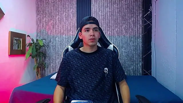 Mike 0233  online show from 13, 2, 2026