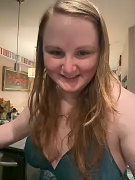 Snapshot of GingerSnap33 chatting on 16, 10, 2025 GingerSnap33 online show from 16, 10, 2025