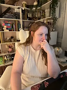 Snapshot of GingerSnap33 chatting on 1, 11, 2025 GingerSnap33 online show from 1, 11, 2025