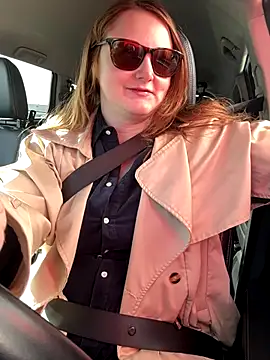 Snapshot of GingerSnap33 chatting on 9, 11, 2025 GingerSnap33 online show from 9, 11, 2025