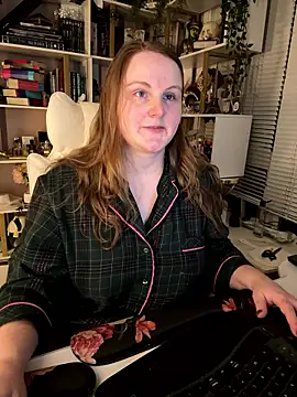 GingerSnap33 online show from 11, 1, 2026