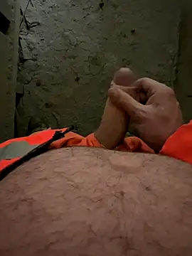 Snapshot of thestringer chatting on 22, 10, 2025 thestringer online show from 22, 10, 2025