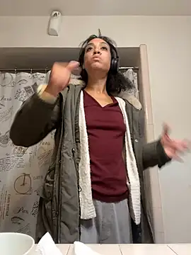 starrynikki online show from 8, 12, 2024