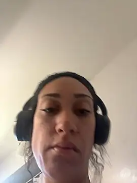 starrynikki online show from 14, 1, 2025