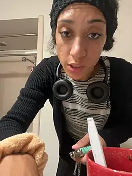 starrynikki online show from 7, 2, 2025