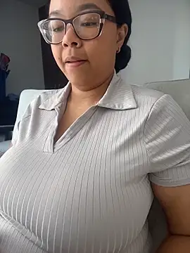 Snapshot of XMara chatting on 16, 3, 2026 XMara online show from 16, 3, 2026