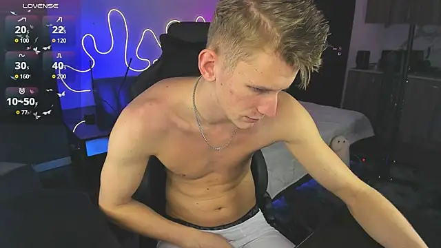 Snapshot of Brad_Maloney chatting on 7, 10, 2025 Brad Maloney online show from 7, 10, 2025