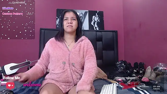 Snapshot of Karly_Grey_s chatting on 8, 7, 2026 Karly Grey s online show from 8, 7, 2026