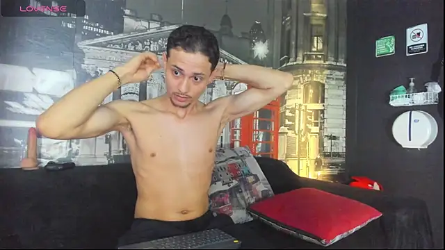 CloeRodriguez online show from 9, 5, 2026