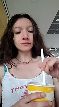 Lucy cole online show from 6, 3, 2025