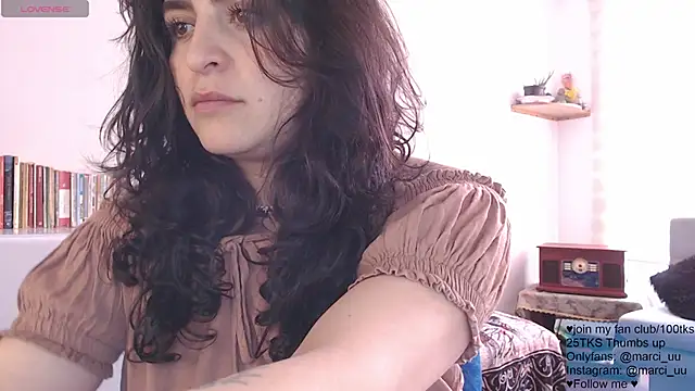 Snapshot of Marci_owo chatting on 1, 5, 2026 Marci owo online show from 1, 5, 2026