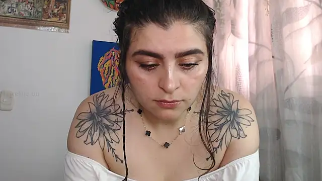 Snapshot of Marci_owo chatting on 8, 5, 2026 Marci owo online show from 8, 5, 2026