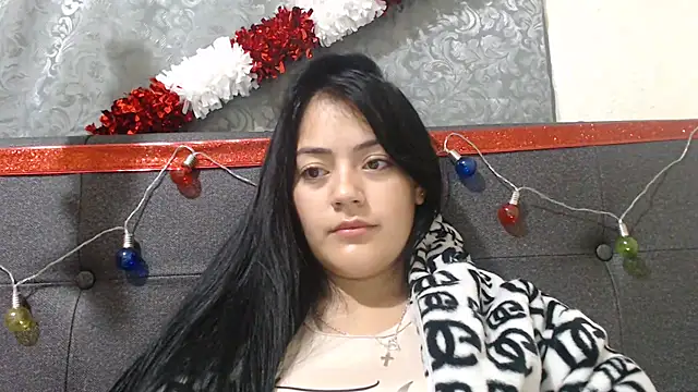 Snapshot of Alisha_99 chatting on 5, 12, 2024 Alisha 99 online show from 5, 12, 2024