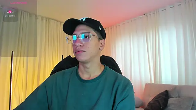 Snapshot of matt_benji chatting on 9, 9, 2025 matt benji online show from 9, 9, 2025