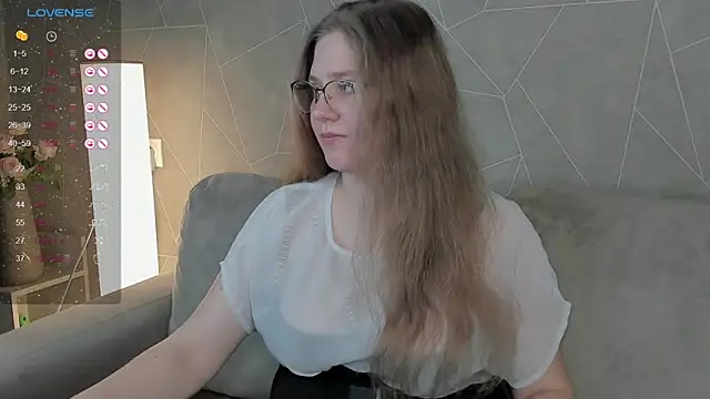 Megan Violer online show from 23, 12, 2024