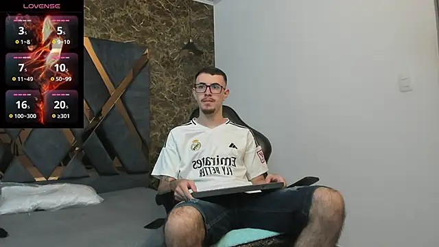 CodyWalkerR online show from 25, 1, 2025