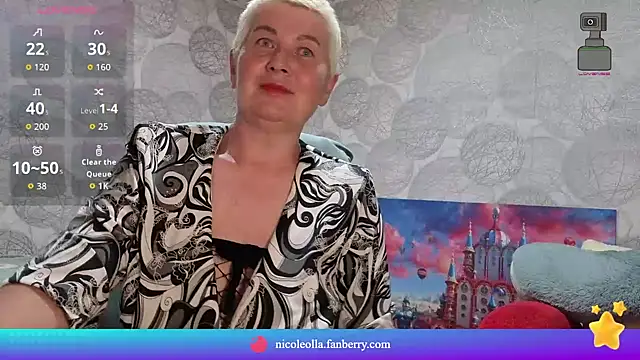 NicoleOlla online show from 13, 5, 2026
