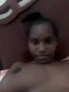 Snapshot of Ebonyyprincess chatting on 12, 11, 2025 Ebonyyprincess online show from 12, 11, 2025