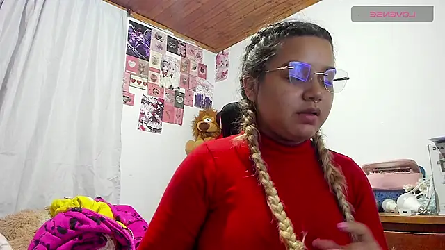 Snapshot of Pucaa_ chatting on 19, 5, 2026 Pucaa online show from 19, 5, 2026