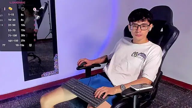 Snapshot of cute_diego_ chatting on 12, 2, 2025 cute diego online show from 12, 2, 2025