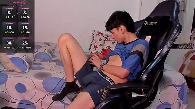 Snapshot of cute_diego_ chatting on 3, 10, 2025 cute diego online show from 3, 10, 2025