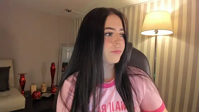 Snapshot of Maaiitee chatting on 28, 9, 2025 Maaiitee online show from 28, 9, 2025