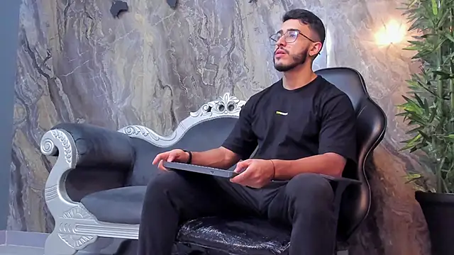 Liam Kleiin online show from 11, 2, 2025