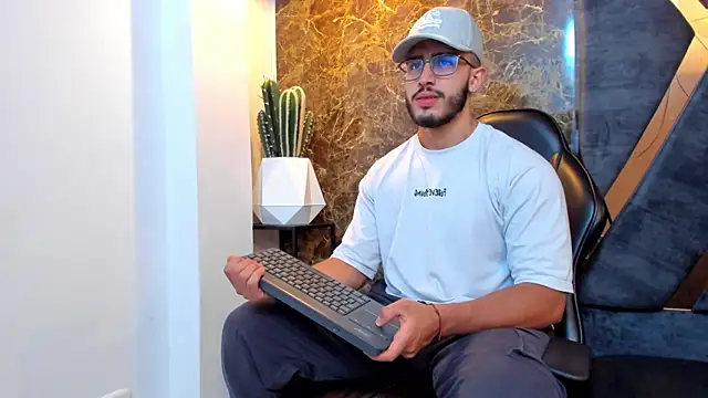 Liam Kleiin online show from 21, 9, 2025