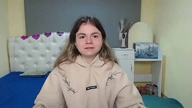 TinaRedly online show from 3, 10, 2025