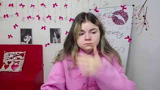 TinaRedly online show from 7, 3, 2026