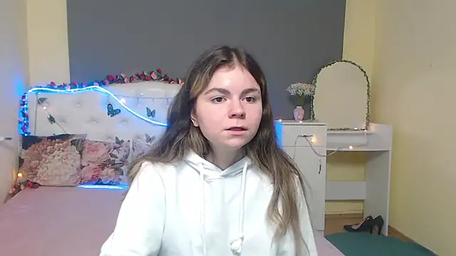 TinaRedly online show from 1, 5, 2026