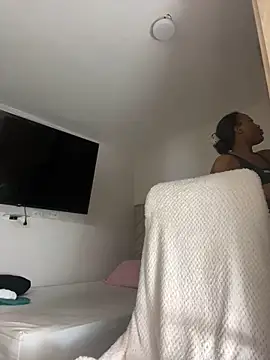 Snapshot of kellya_ chatting on 3, 2, 2026 kellya online show from 3, 2, 2026