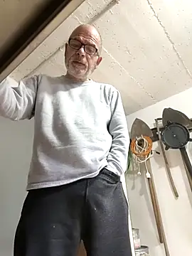 Snapshot of bottomhairy chatting on 25, 3, 2026 bottomhairy online show from 25, 3, 2026