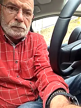 Snapshot of bottomhairy chatting on 16, 4, 2026 bottomhairy online show from 16, 4, 2026