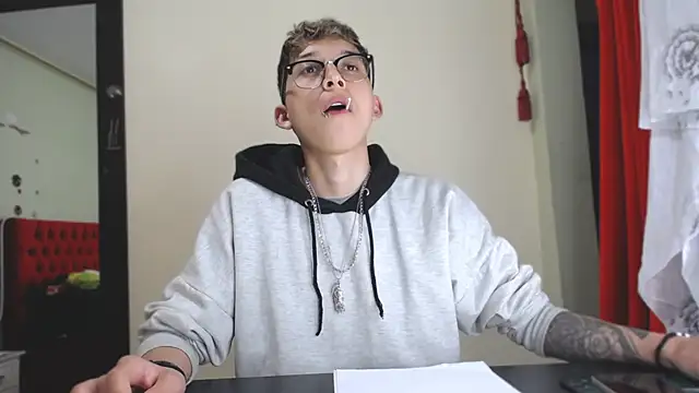  Thomas hot  online show from 16, 12, 2024