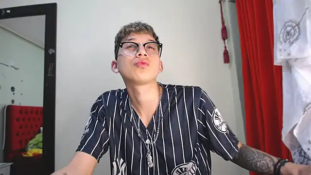  Thomas hot  online show from 17, 12, 2024