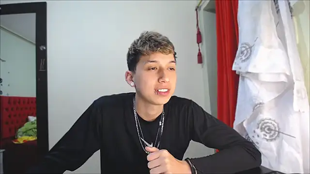  Thomas hot  online show from 18, 12, 2024