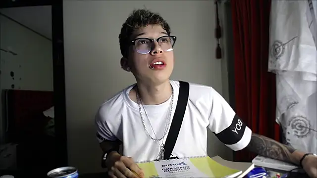  Thomas hot  online show from 25, 12, 2024